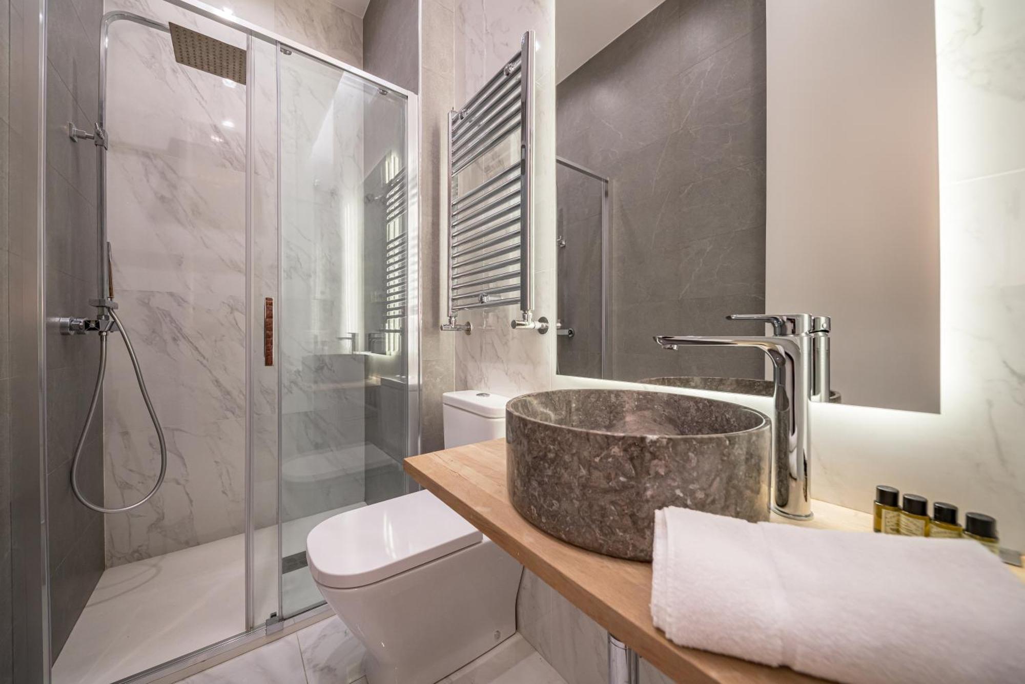 Apartment Goya Iii Calle Hermosilla 3br 2bh